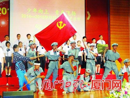 得知女儿过年回家父母提前一个月收拾
